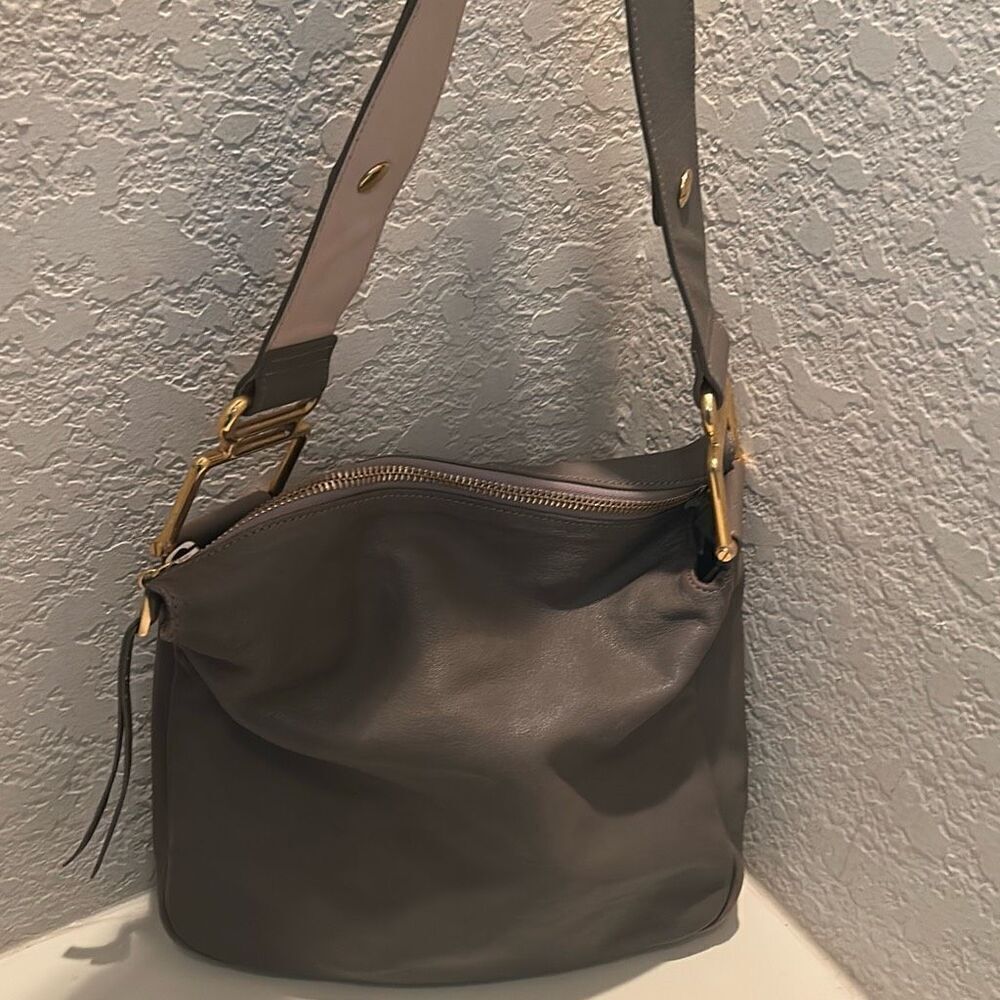 Chloe Vanessa Messenger Bag Gray Leather Minimalist Old Money Classic Purse